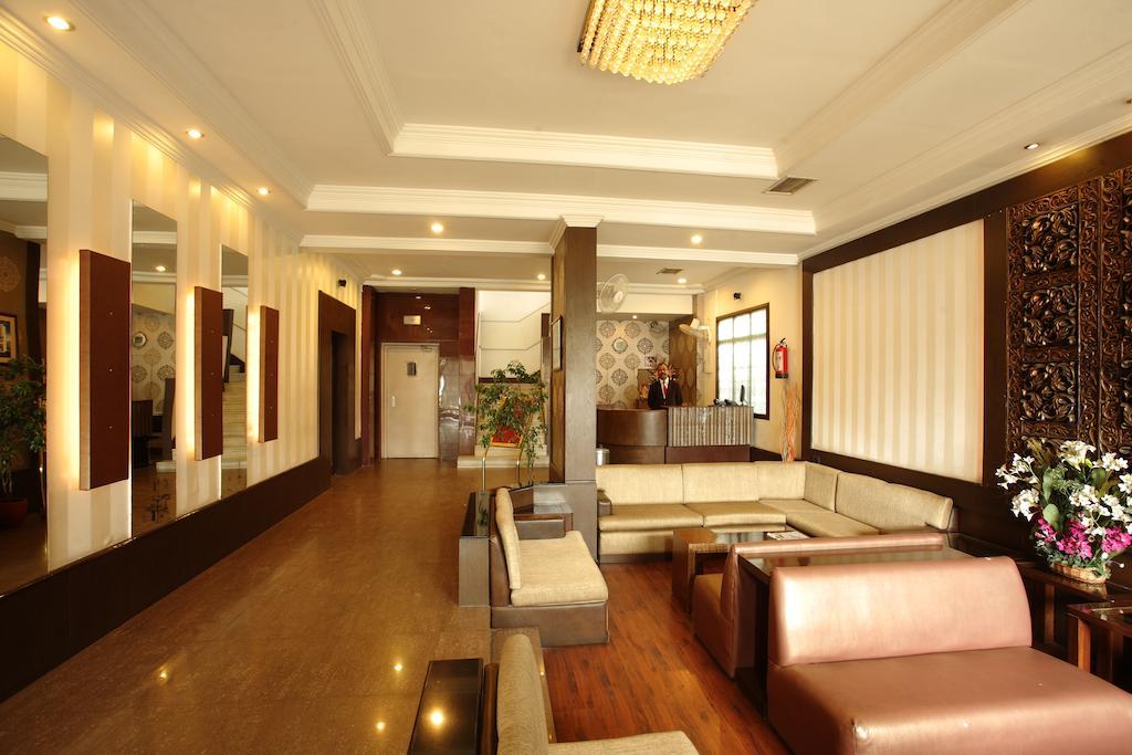 Surya Royal Hotel Kota  Eksteriør bilde